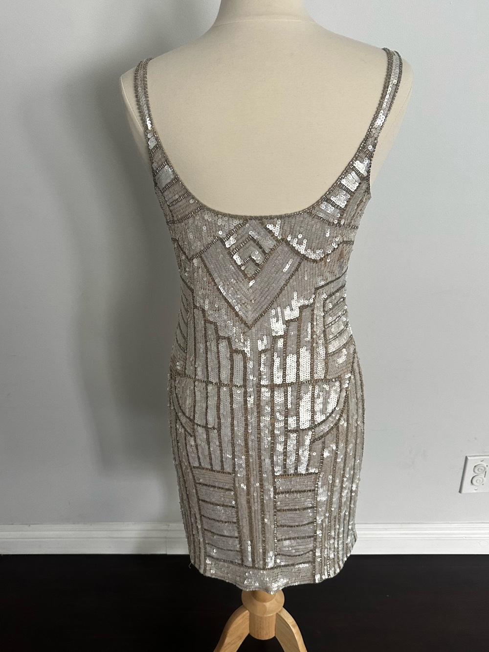 Adrianna Papell Beaded Sequin Cocktail Dress Size 10 - Picture 3 of 10